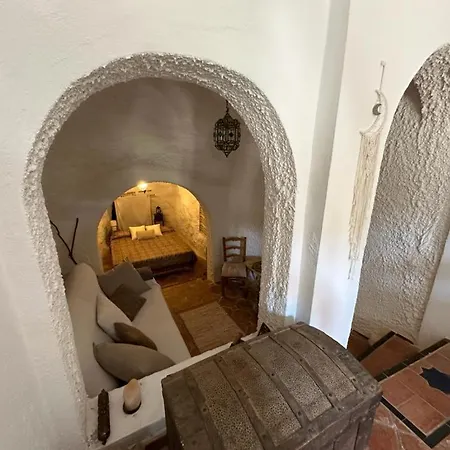 Casa Cueva Sacromonte BeneVarez Brother Law SL-2